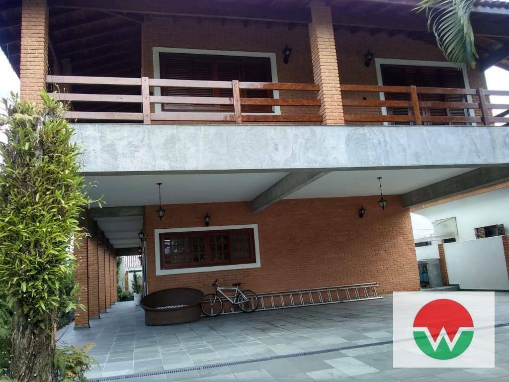 Casa de Condomínio para alugar com 5 quartos, 500m² - Foto 7