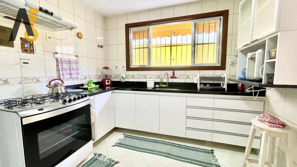 Casa de Condomínio à venda com 3 quartos, 184m² - Foto 24