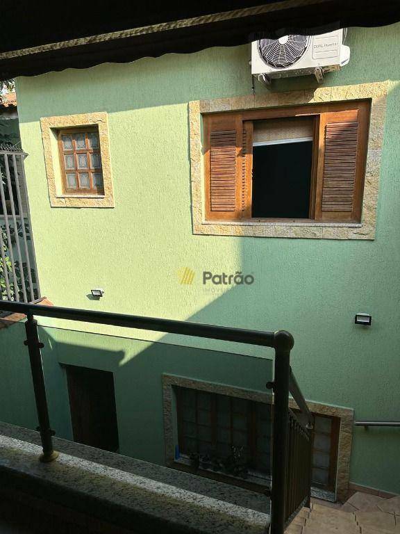 Sobrado à venda com 3 quartos, 195m² - Foto 25