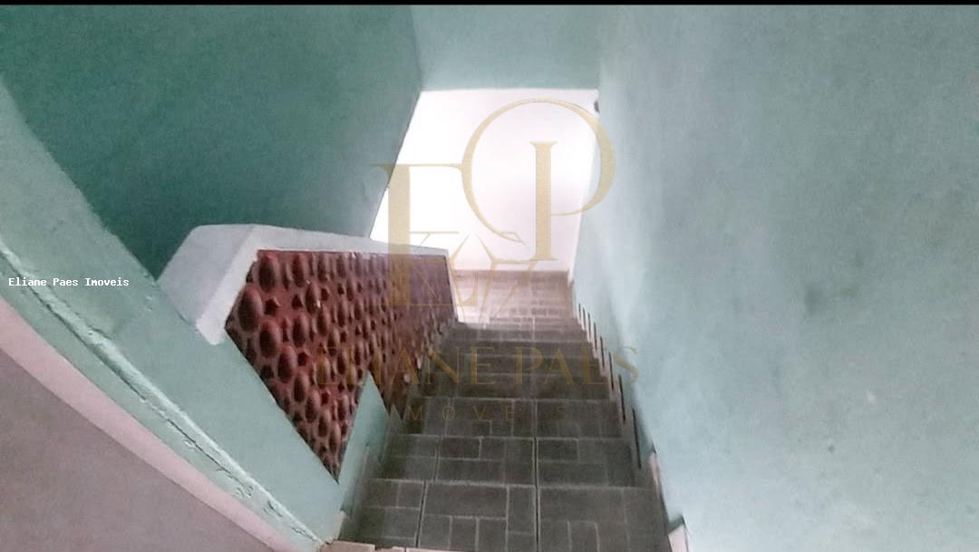 Casa à venda com 3 quartos, 300m² - Foto 6
