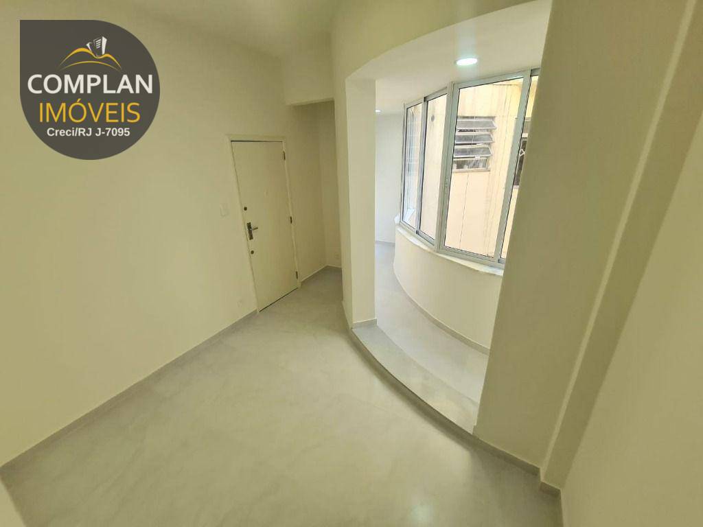 Apartamento à venda com 1 quarto, 40m² - Foto 17