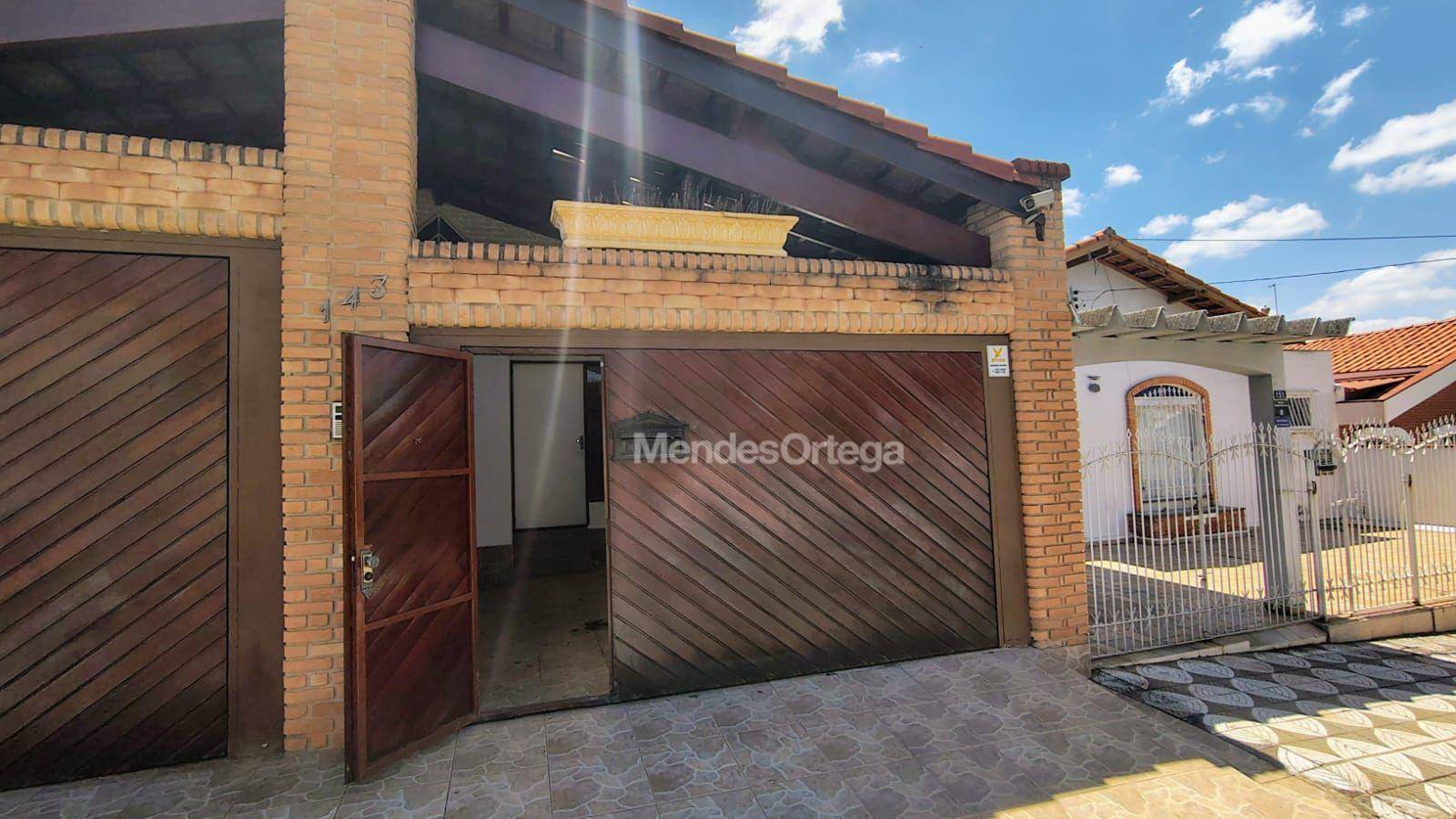 Casa, 5 quartos, 230 m² - Foto 2