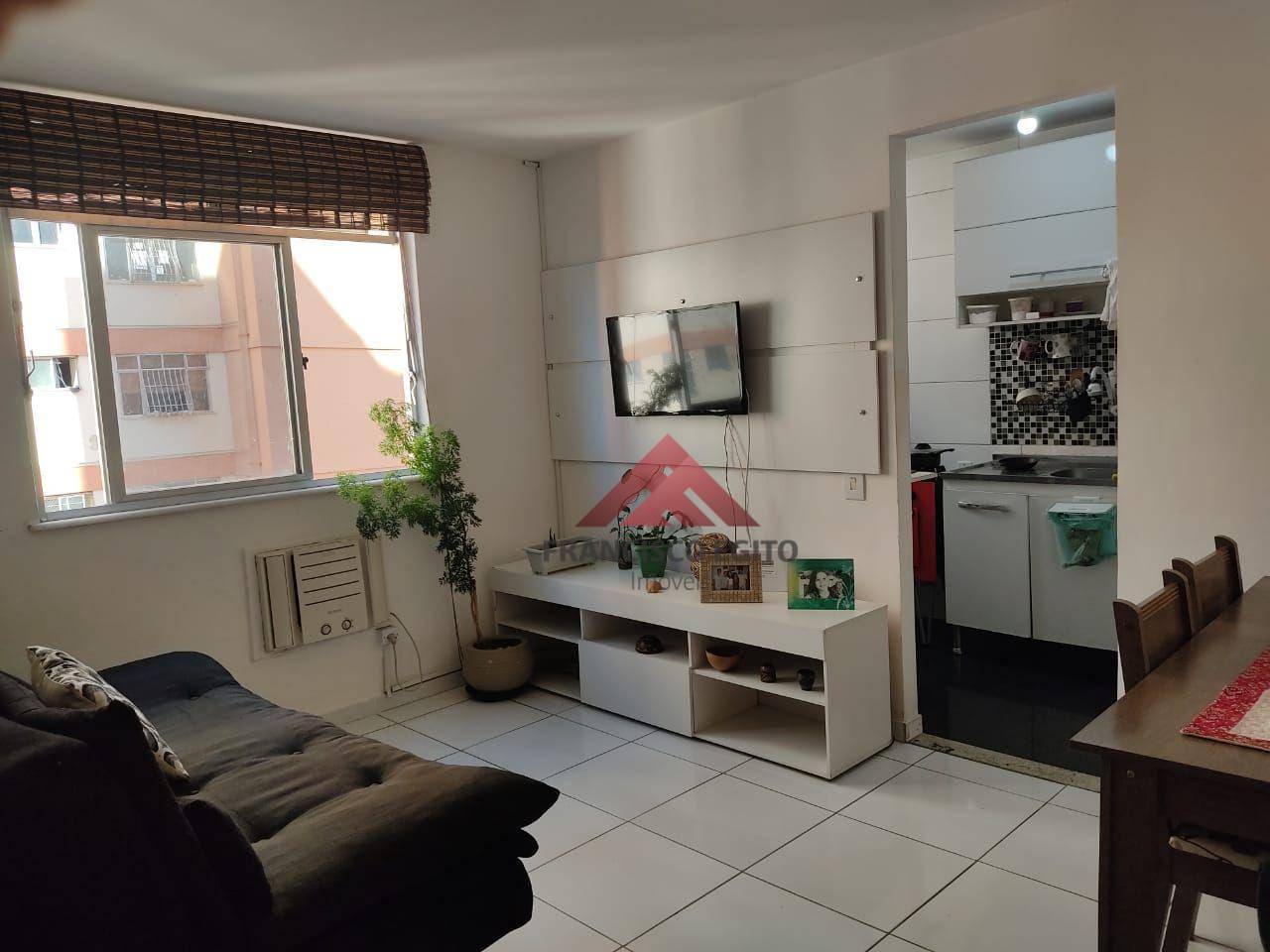 Apartamento à venda com 2 quartos, 50m² - Foto 1