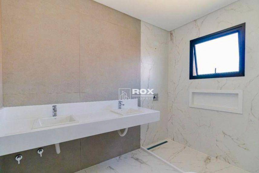 Casa à venda com 3 quartos, 210m² - Foto 20