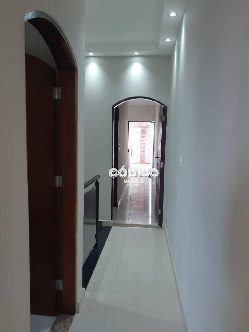 Sobrado à venda com 2 quartos, 180m² - Foto 12