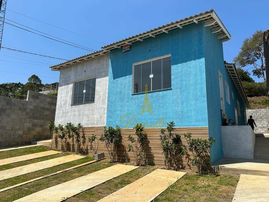 Casa à venda com 2 quartos, 65m² - Foto 2