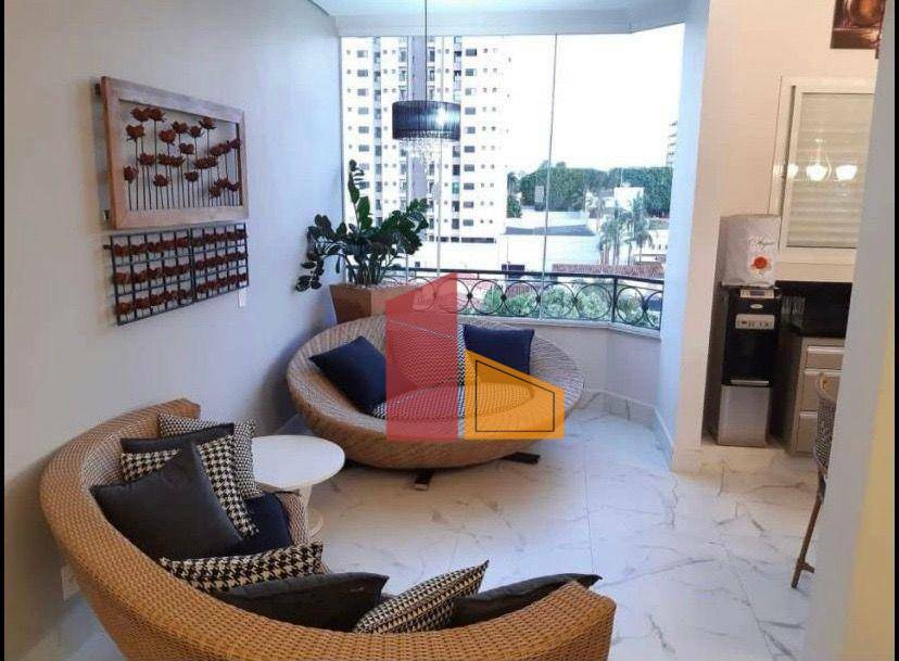 Apartamento à venda com 3 quartos, 224m² - Foto 7