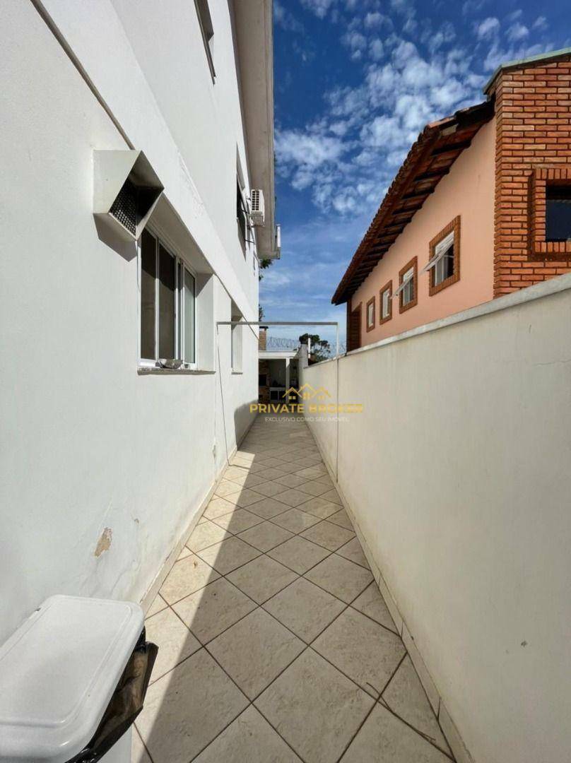 Casa de Condomínio à venda com 4 quartos, 310m² - Foto 5