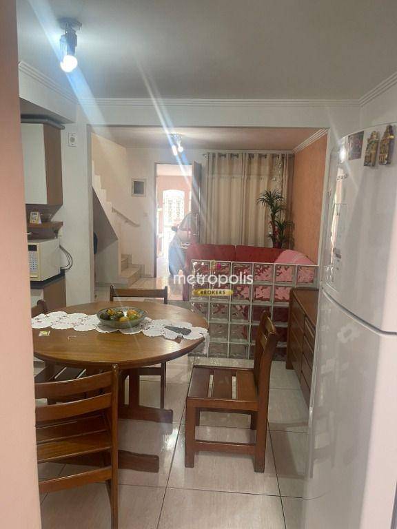 Sobrado à venda com 3 quartos, 125m² - Foto 1