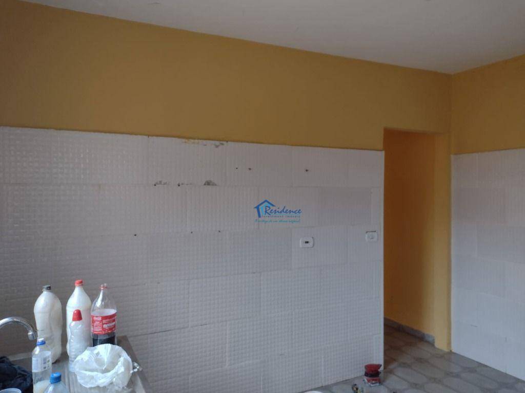 Casa à venda com 2 quartos, 100m² - Foto 7