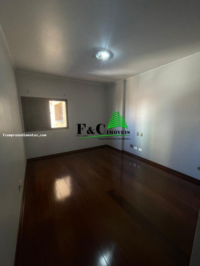 Apartamento à venda com 4 quartos, 227m² - Foto 6