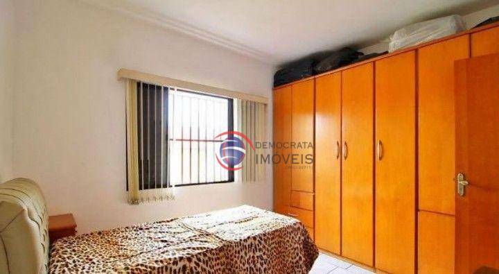 Sobrado à venda com 3 quartos, 275m² - Foto 4