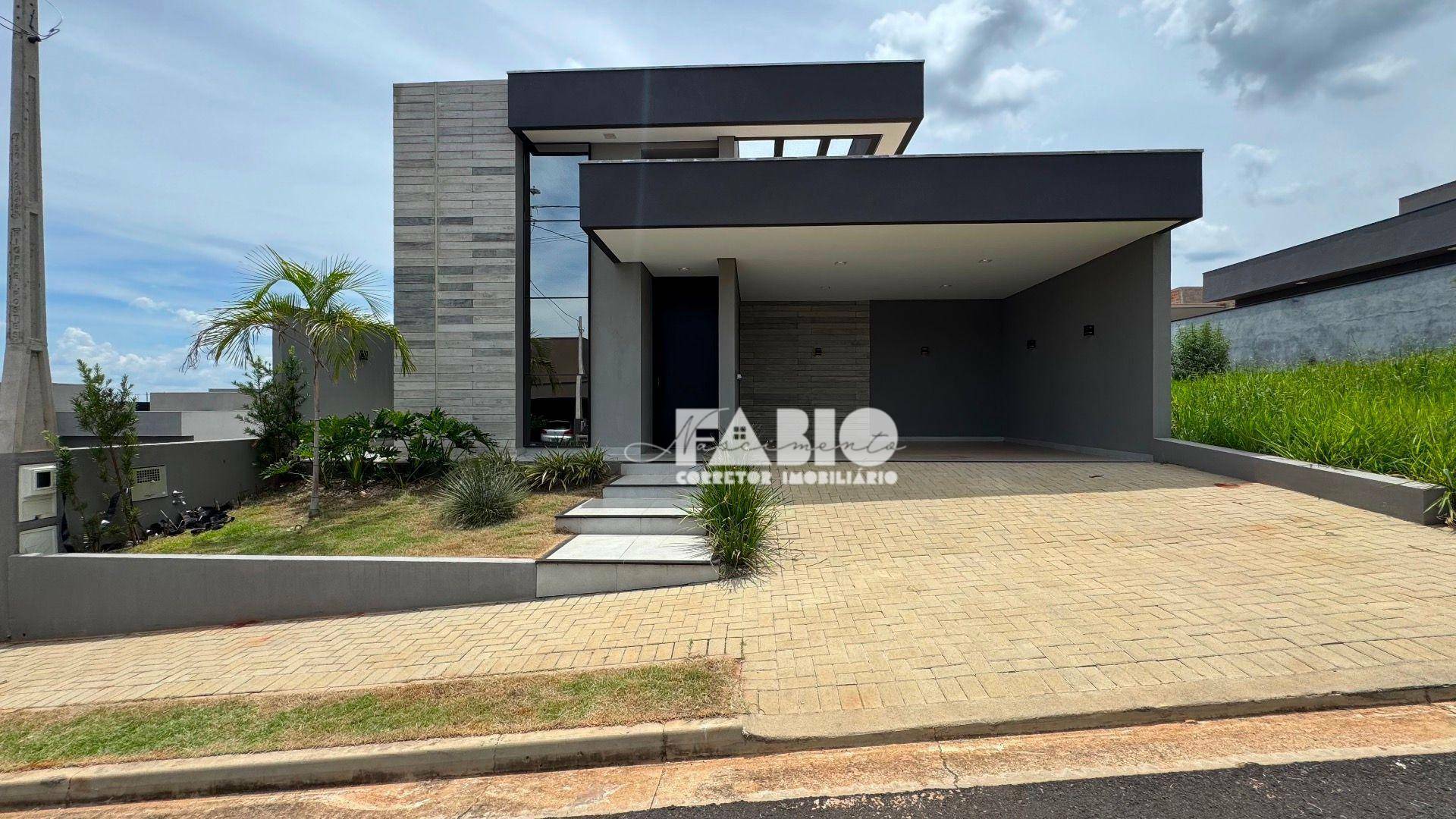 Casa de Condomínio à venda com 3 quartos, 160m² - Foto 1