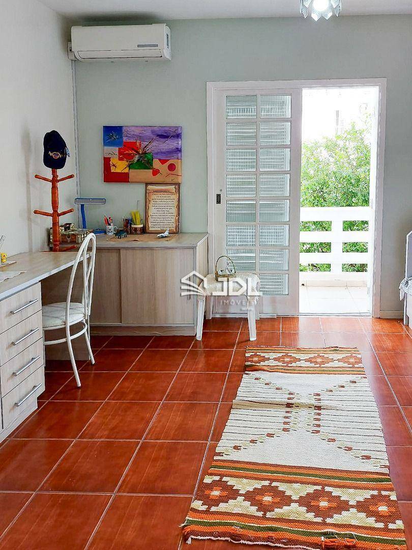 Casa à venda com 5 quartos, 320m² - Foto 15