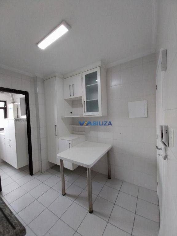 Apartamento à venda com 3 quartos, 70m² - Foto 19