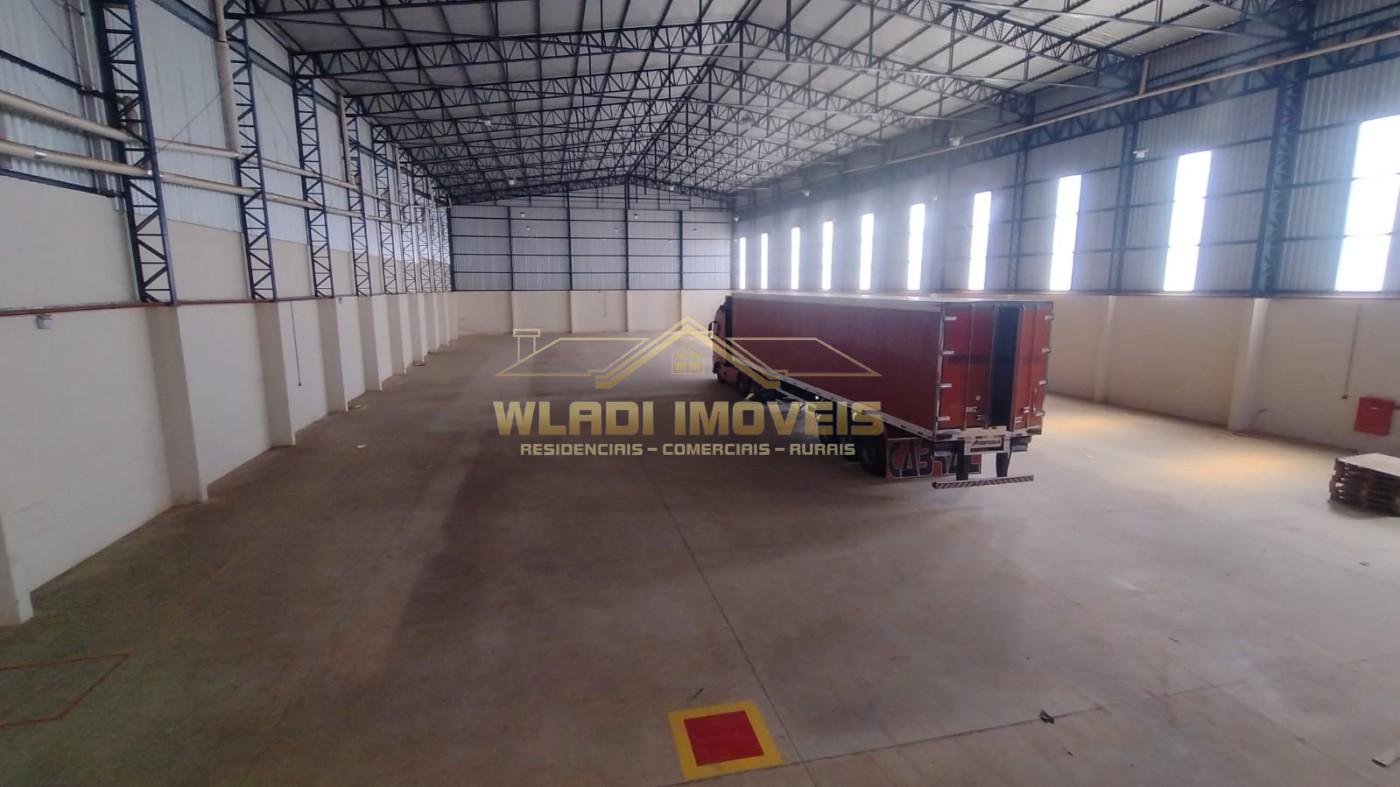Depósito-Galpão-Armazém para alugar, 2000m² - Foto 4