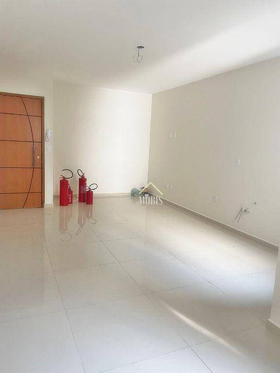 Apartamento à venda com 2 quartos, 66m² - Foto 3