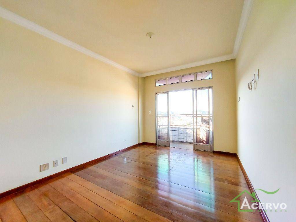 Apartamento à venda com 4 quartos, 203m² - Foto 18