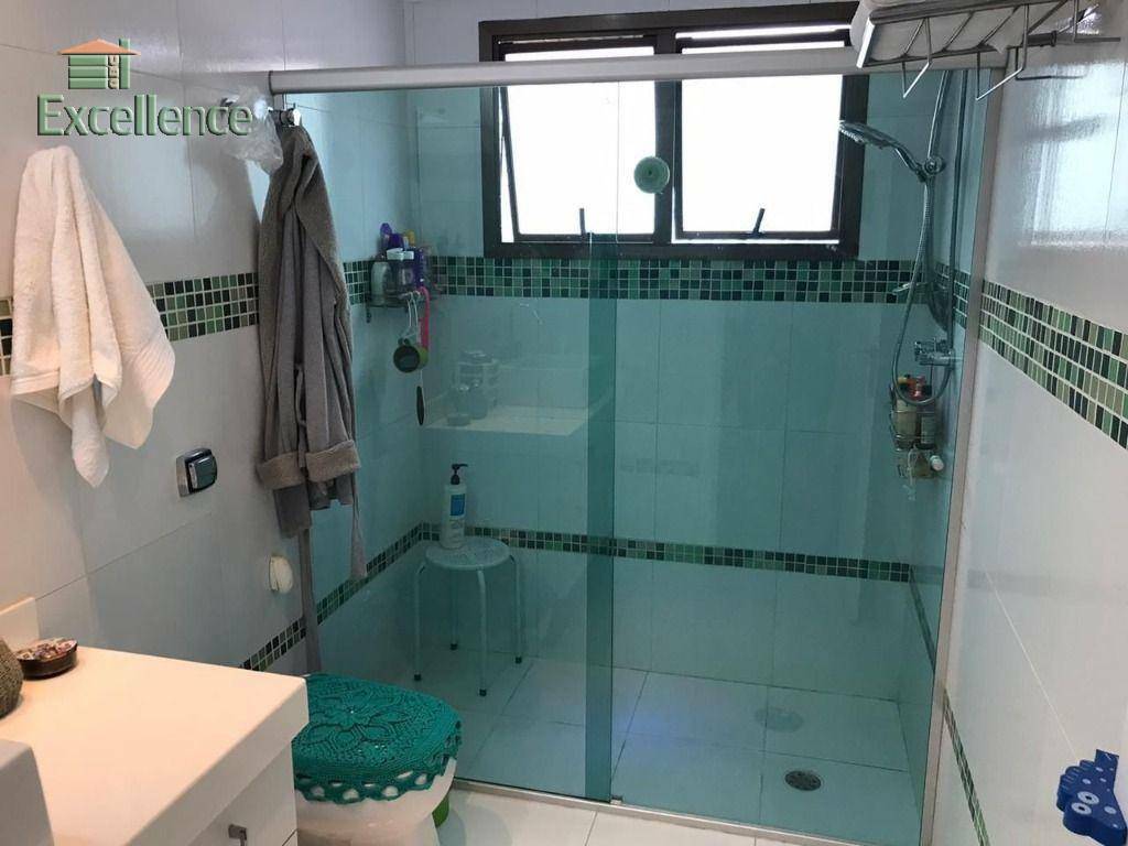 Apartamento à venda com 4 quartos, 230m² - Foto 32