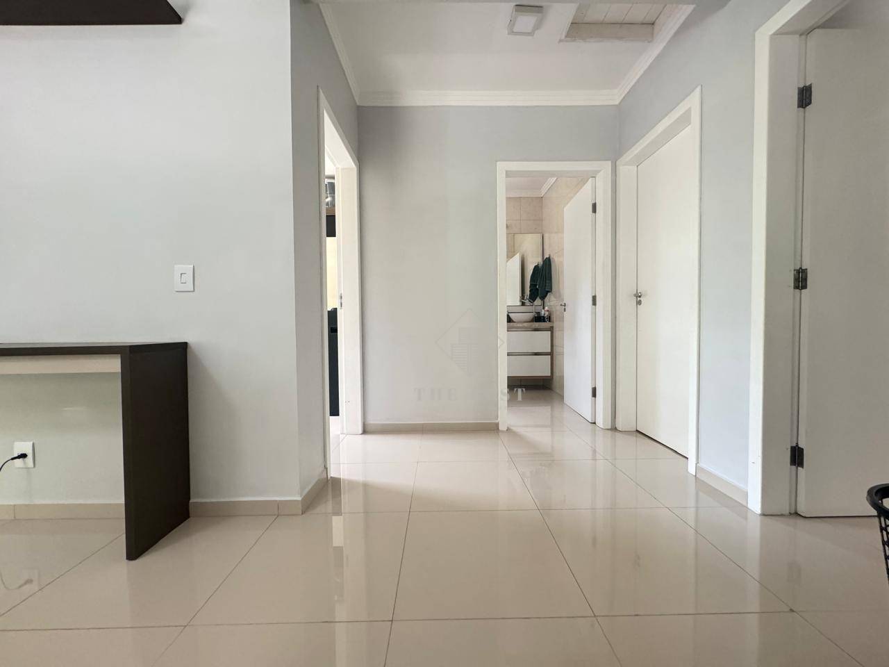 Casa à venda com 4 quartos, 250m² - Foto 14