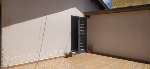 Casa à venda com 3 quartos, 110m² - Foto 1