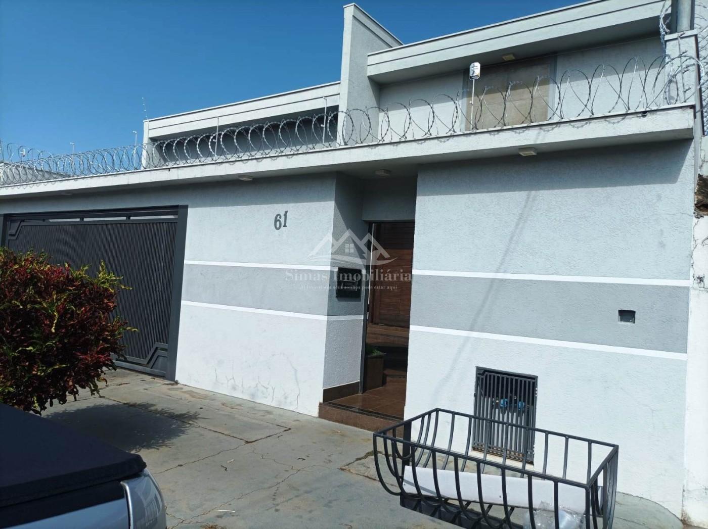 Casa à venda com 4 quartos, 360m² - Foto 1