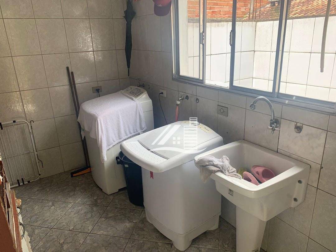 Sobrado à venda com 3 quartos, 365m² - Foto 53