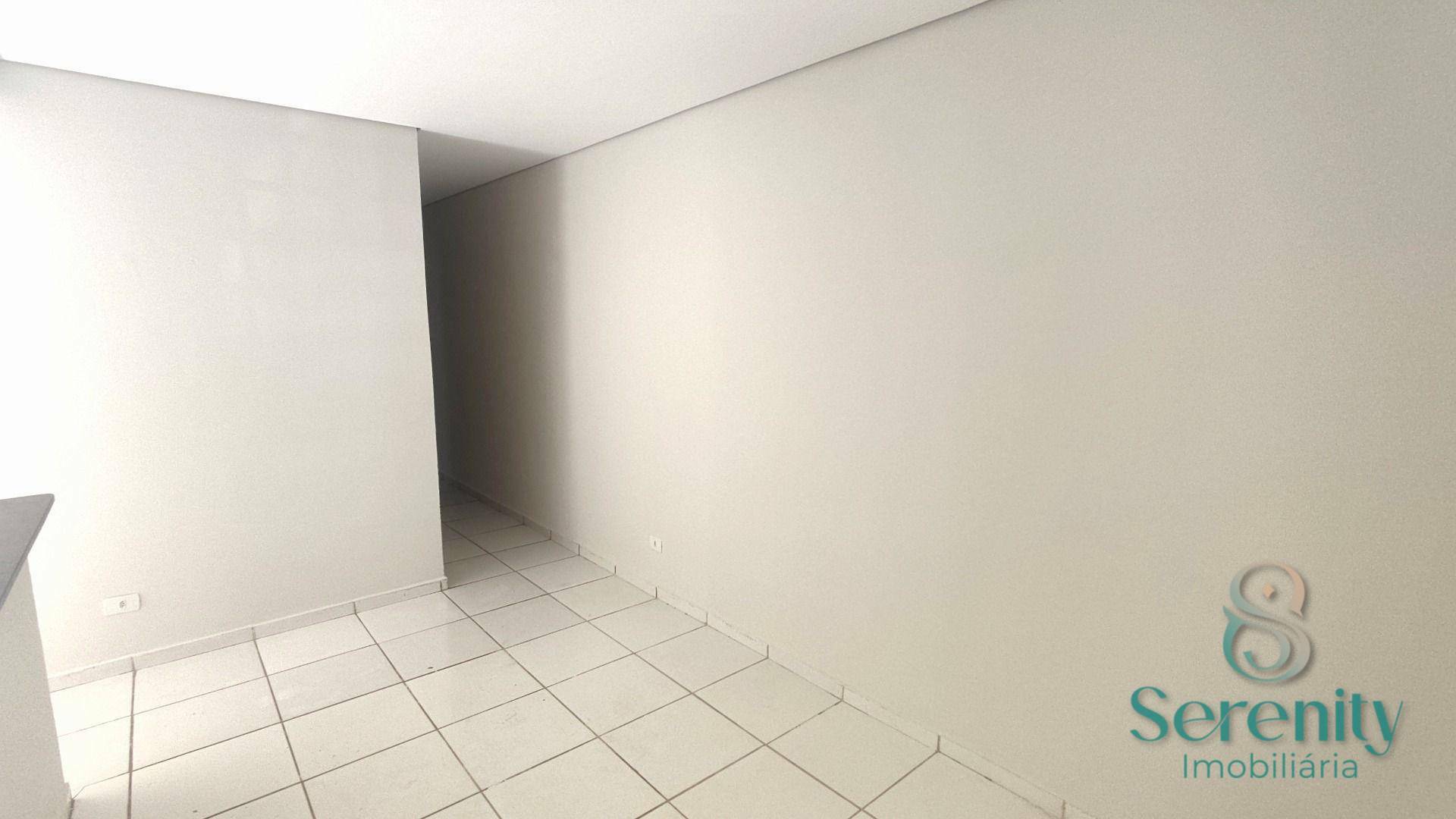 Casa à venda e aluguel com 3 quartos, 70m² - Foto 4