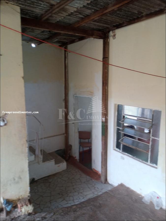 Casa à venda com 2 quartos, 250m² - Foto 5