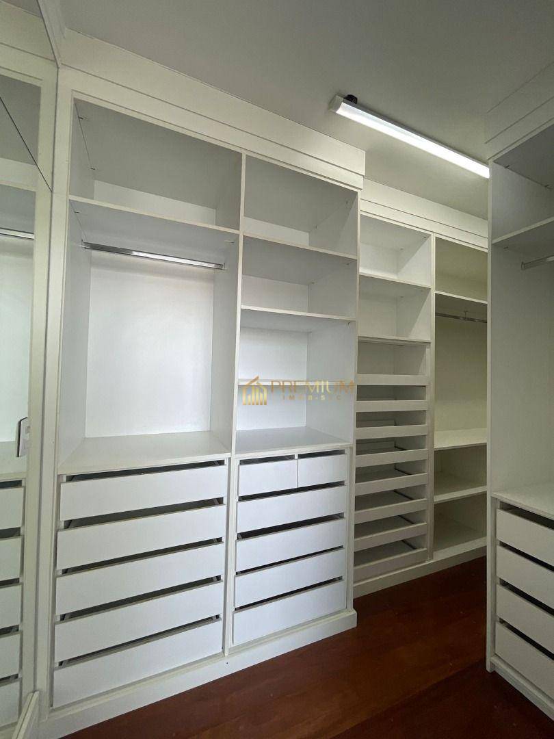 Apartamento à venda com 3 quartos, 220m² - Foto 13