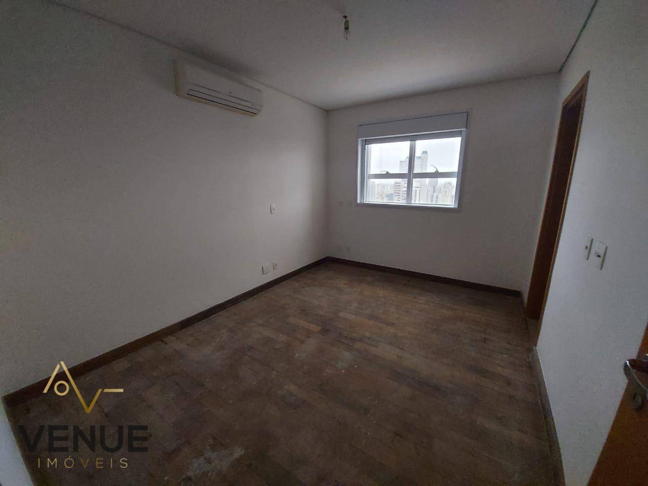 Apartamento à venda com 4 quartos, 333m² - Foto 22