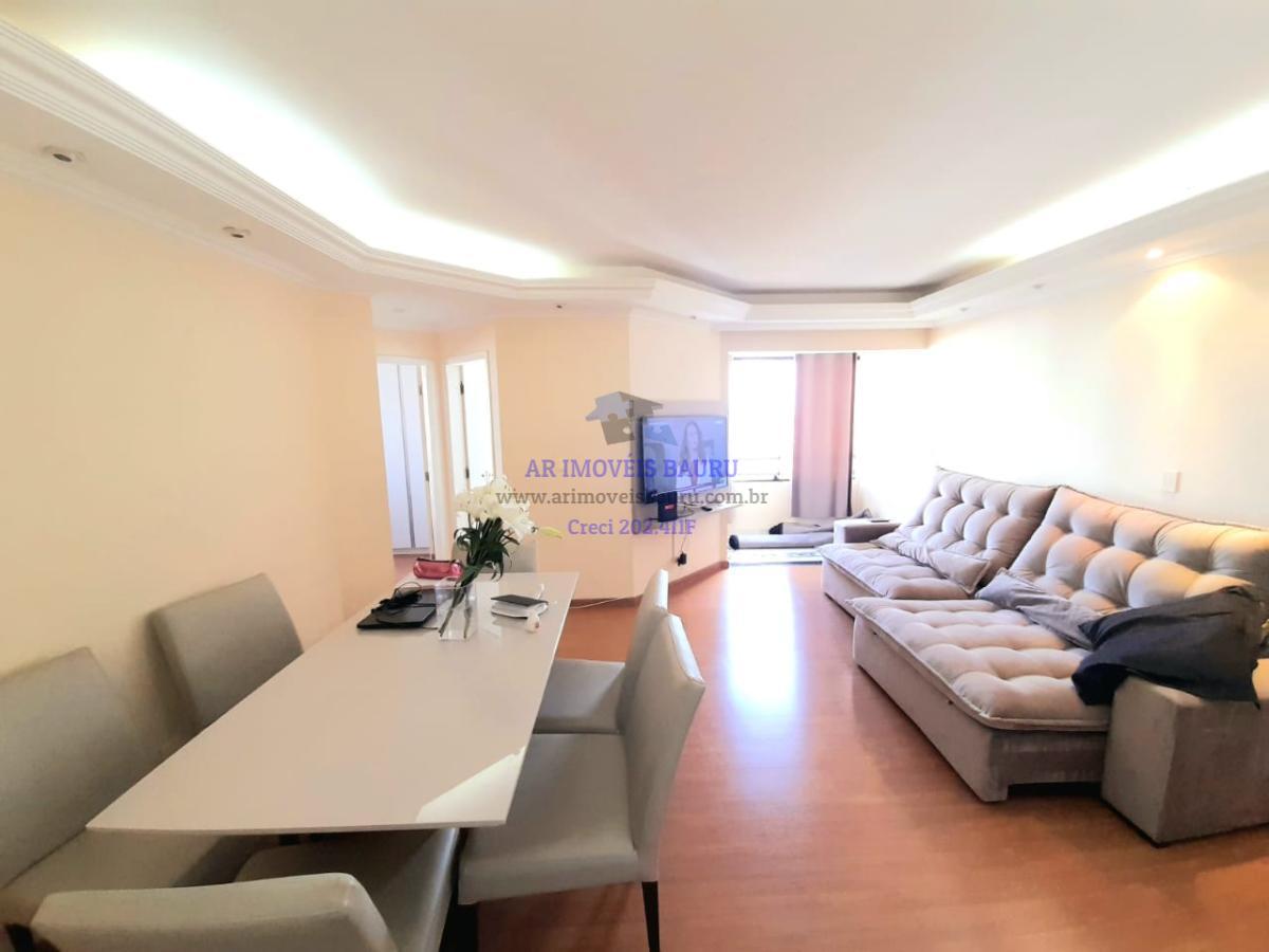 Apartamento à venda com 2 quartos, 70m² - Foto 2