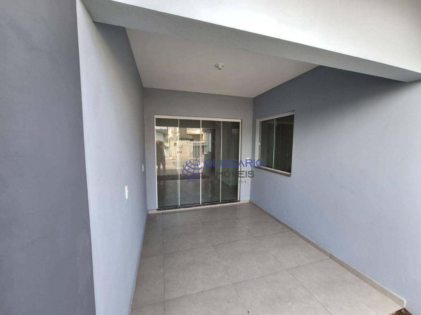 Casa à venda com 2 quartos, 58m² - Foto 1