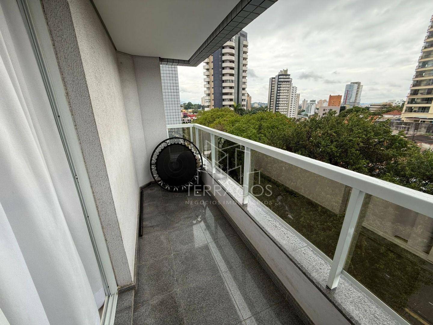 Apartamento à venda com 3 quartos, 124m² - Foto 7