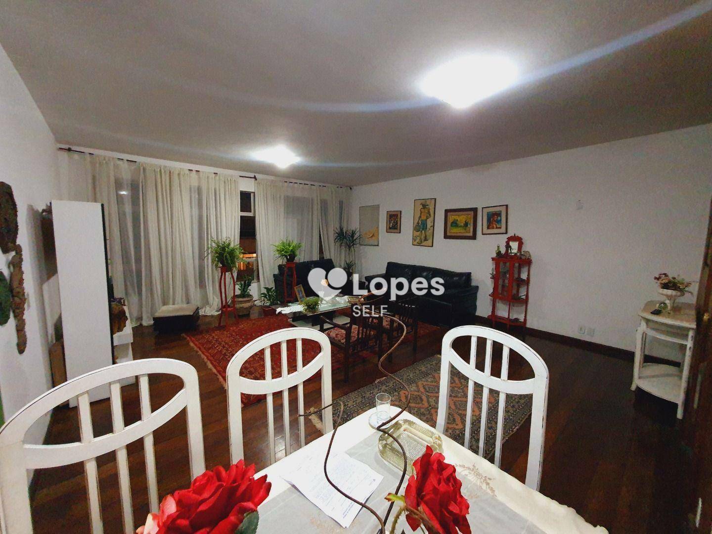 Apartamento à venda com 4 quartos, 250m² - Foto 2