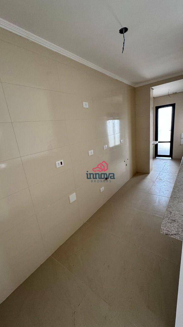 Apartamento à venda com 2 quartos, 68m² - Foto 5