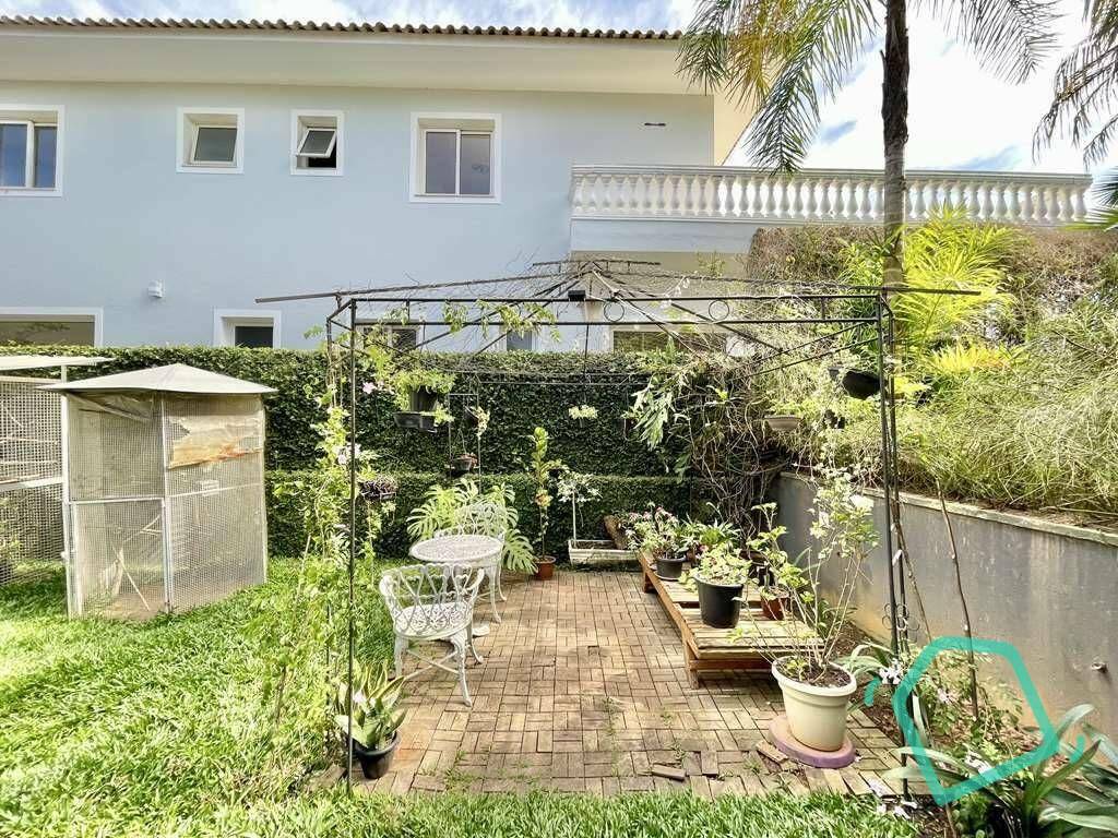 Casa de Condomínio à venda com 4 quartos, 295m² - Foto 25