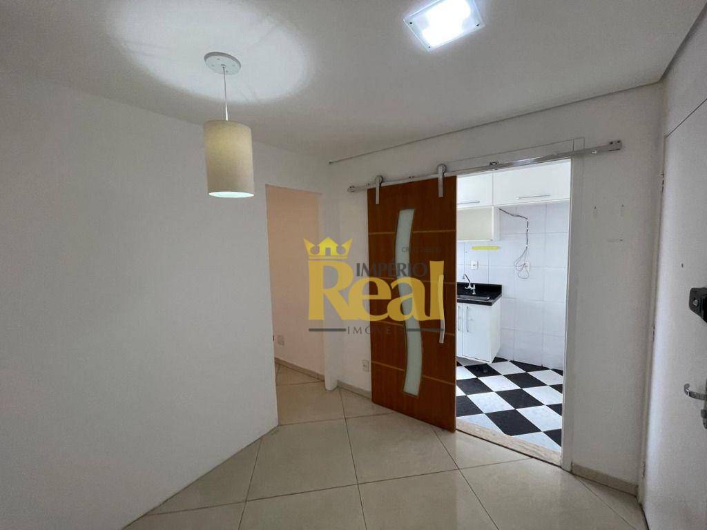 Apartamento para alugar com 2 quartos, 43m² - Foto 3