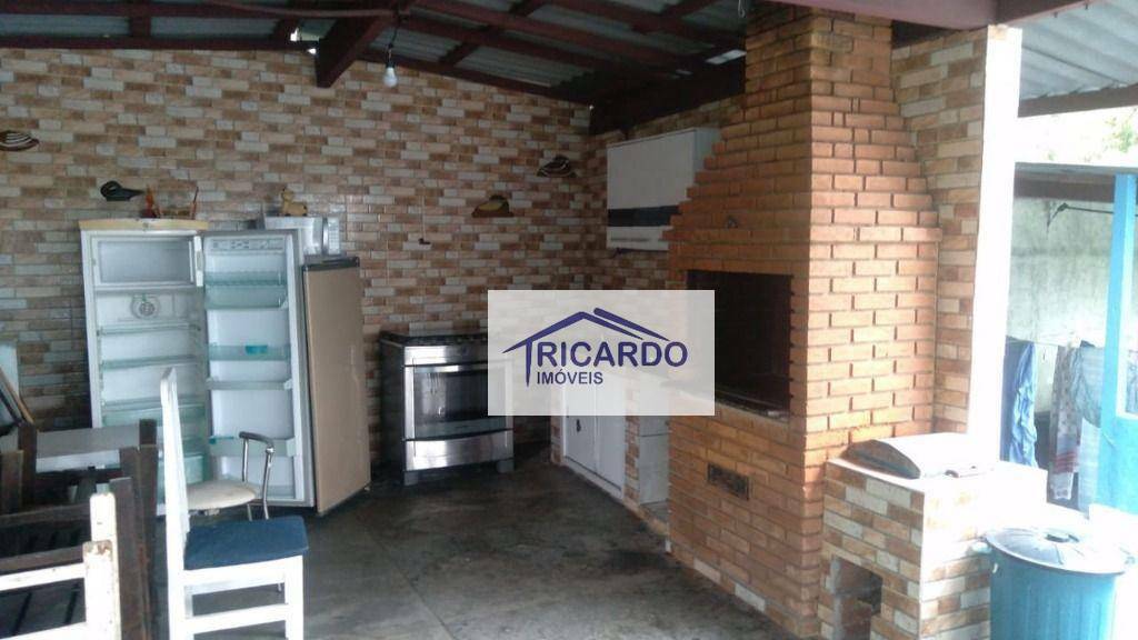 Chácara à venda com 3 quartos, 400m² - Foto 2