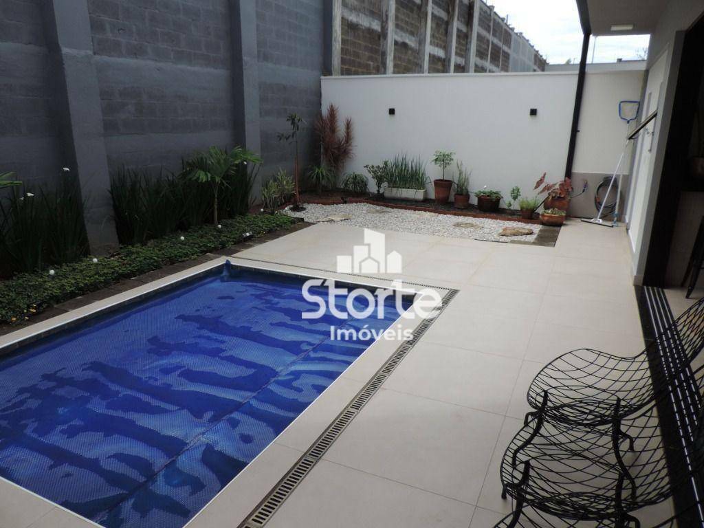 Casa de Condomínio à venda com 4 quartos, 210m² - Foto 20