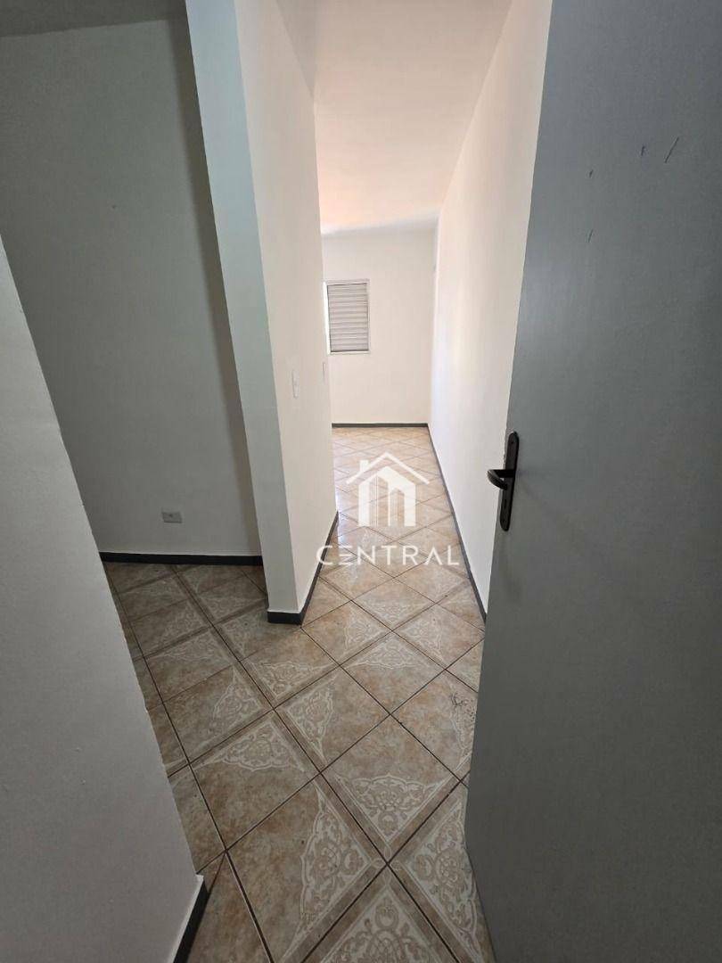 Sobrado à venda com 2 quartos, 174m² - Foto 12