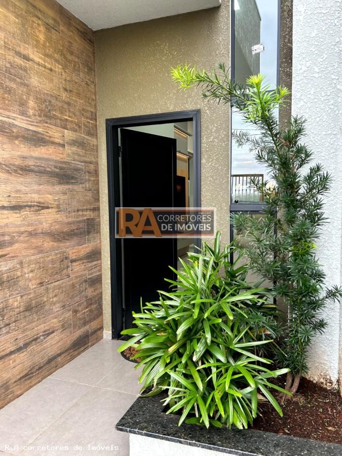 Casa à venda com 3 quartos, 126m² - Foto 3