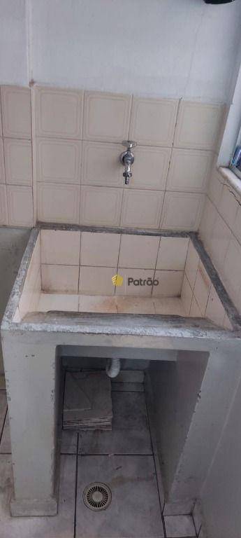 Apartamento à venda com 2 quartos, 65m² - Foto 17