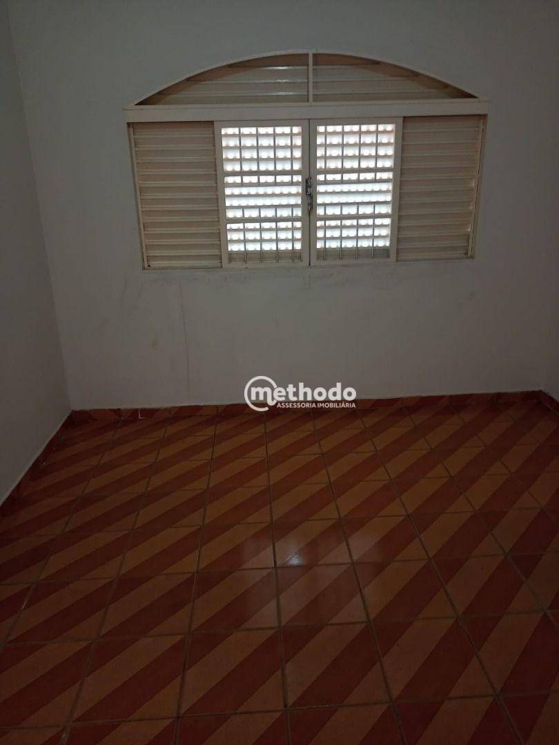 Casa à venda e aluguel com 3 quartos, 210m² - Foto 6