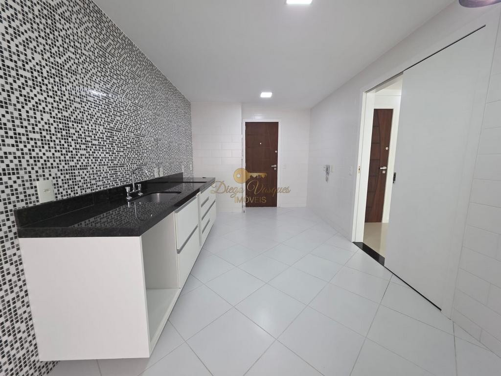 Apartamento à venda com 3 quartos, 106m² - Foto 17