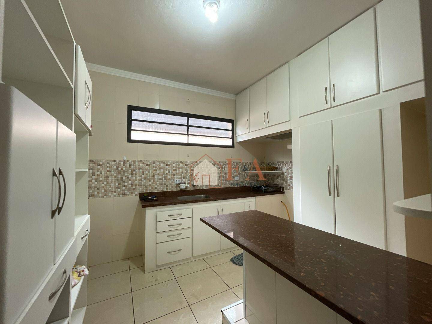 Casa à venda com 4 quartos, 302m² - Foto 11