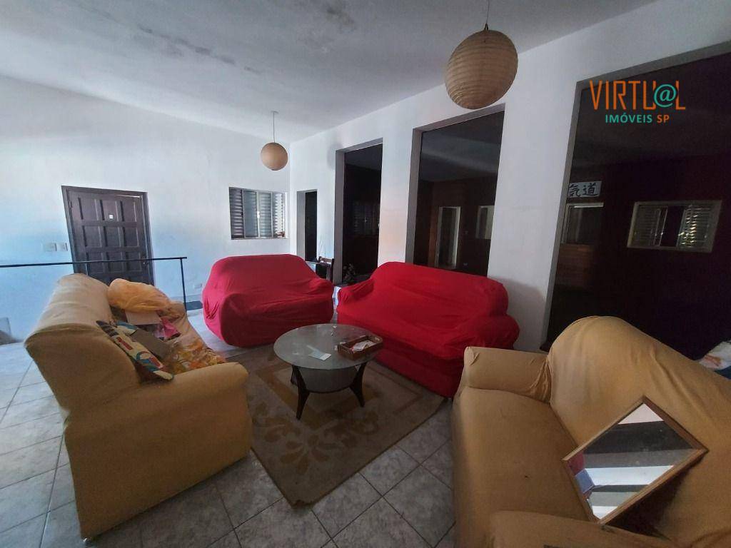 Casa à venda com 3 quartos, 217m² - Foto 15