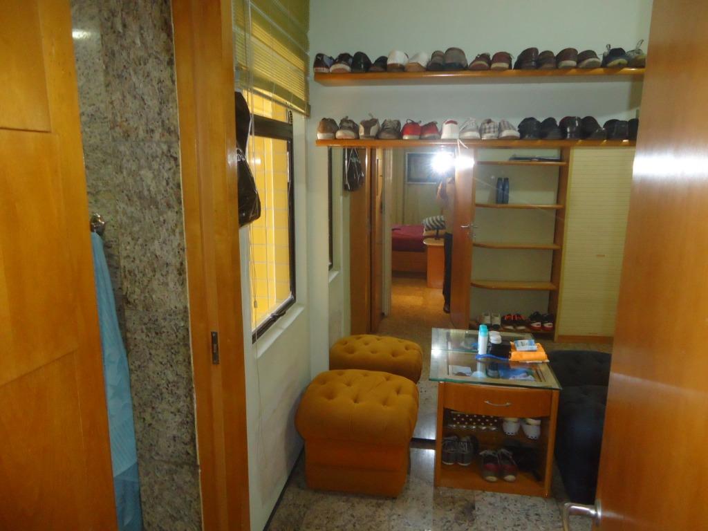 Apartamento à venda com 3 quartos, 177m² - Foto 26