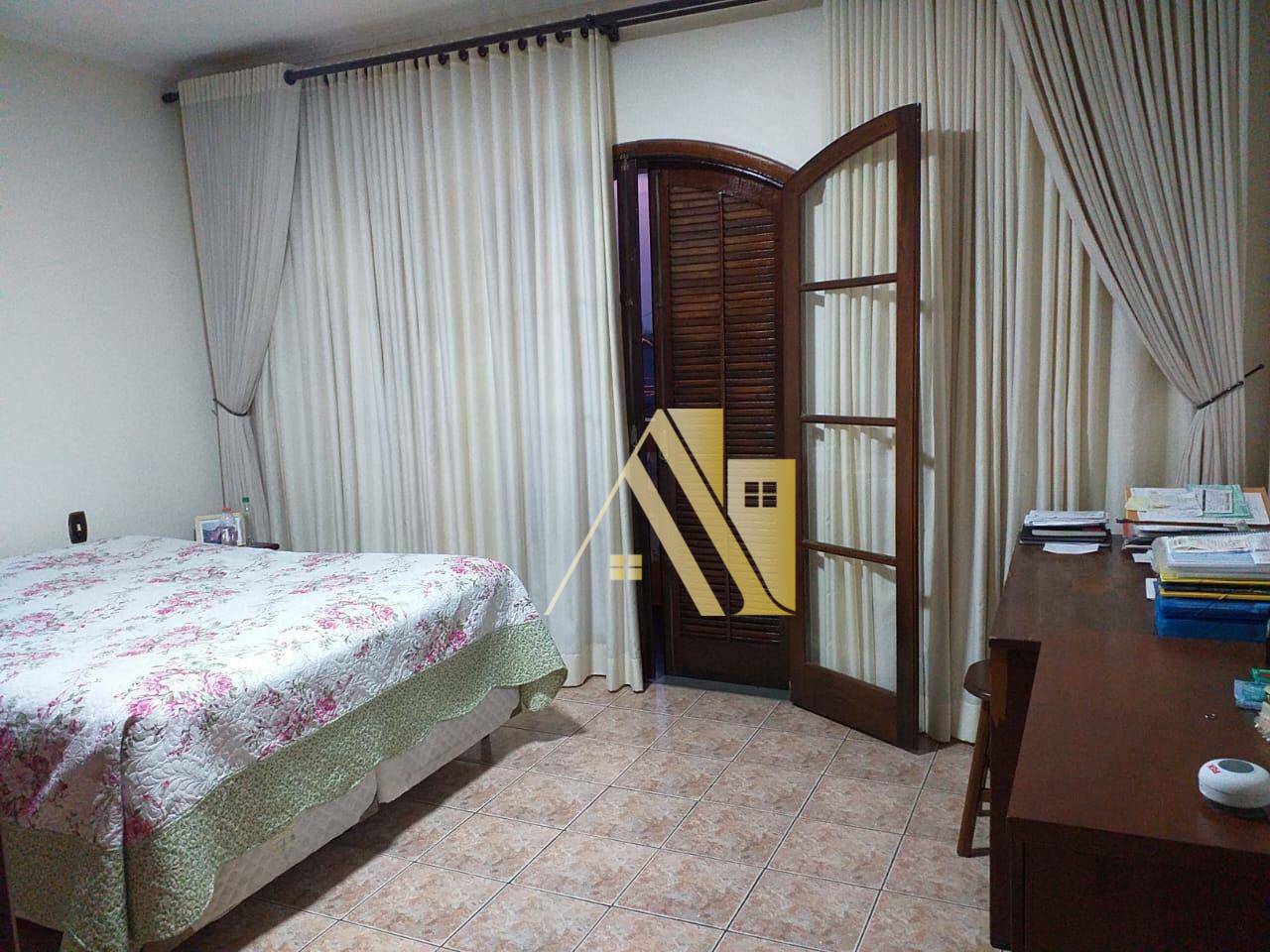 Sobrado à venda com 3 quartos, 259m² - Foto 17