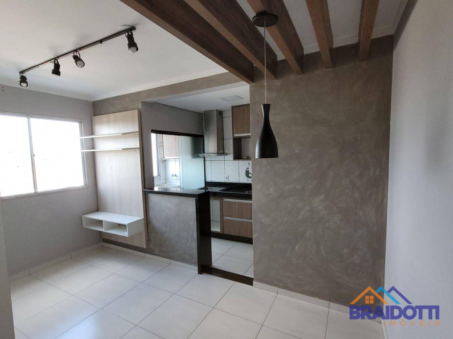 Apartamento à venda com 2 quartos, 56m² - Foto 1